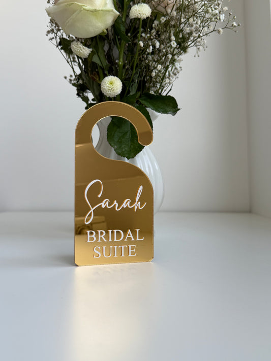 Accroche porte bride