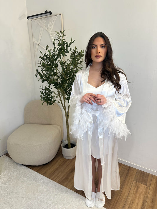 Peignoir bride satiné à plumes premium